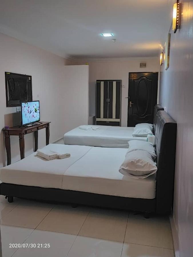 Tamim Suite Group Hotel Dungun Exteriör bild