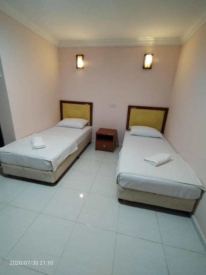 Tamim Suite Group Hotel Dungun Exteriör bild